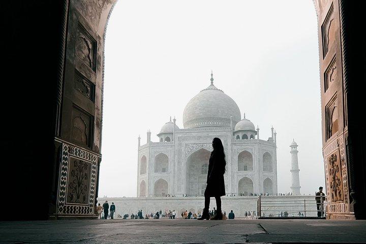 Agra: Taj Mahal Skip The Line Entry Tour With 5* Lunch