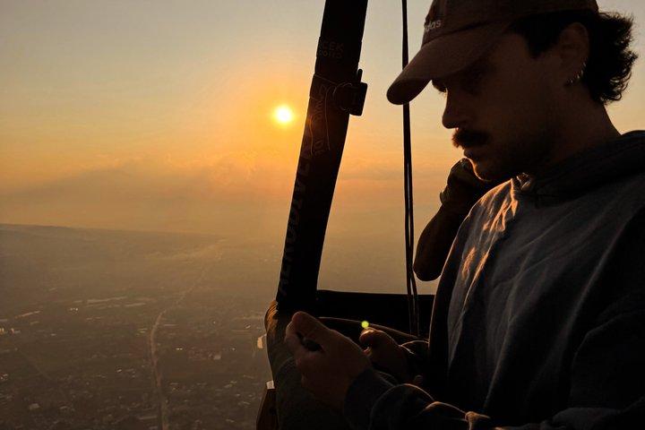 Sunrise Hot Air Balloon Flight Over Teotihuacán from Mexico City