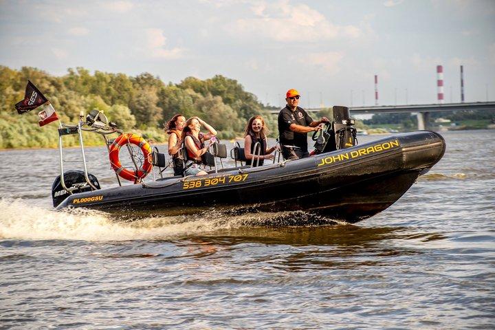 Spændende Speedboat Ride på floden i Warszawa