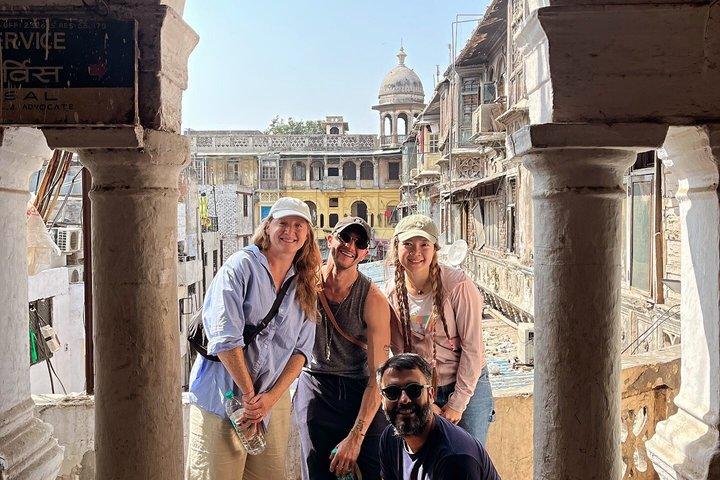 New Delhi Layover Tour: Private Car, Airport Pick-up & Drop-off