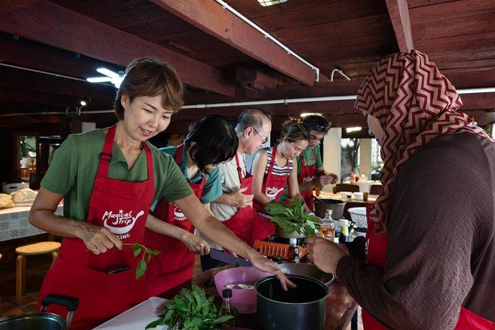 3 Must Try Thai Dishes Cooking Class at a Local Garden House