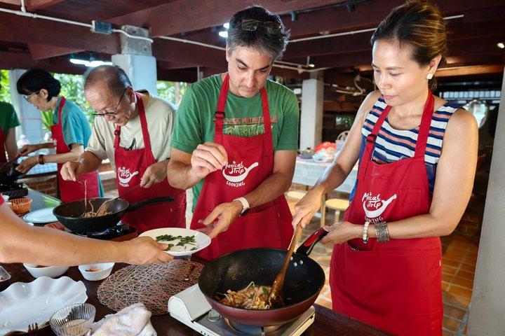 3 Must Try Thai Dishes Cooking Class at a Local Garden House