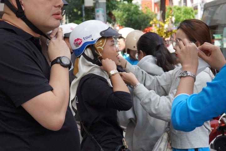 Da Nang Halve Dag Stadstour met Motor Vrouwelijke Rijder