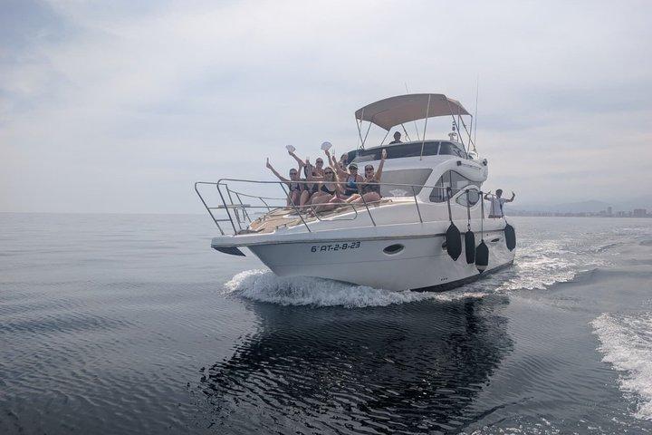 4H Private Yacht Charter ab Fuengirola mit Snacks & Getränken