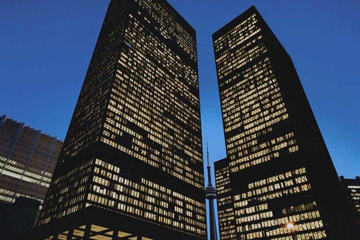 Toronto's Heritage and Highlights Tour