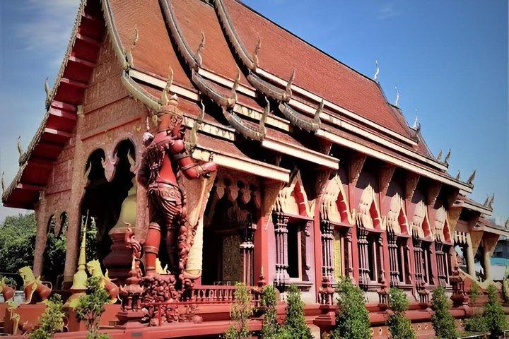 Chiang Rai Templen och Lalitta Cafe från Chiang Mai