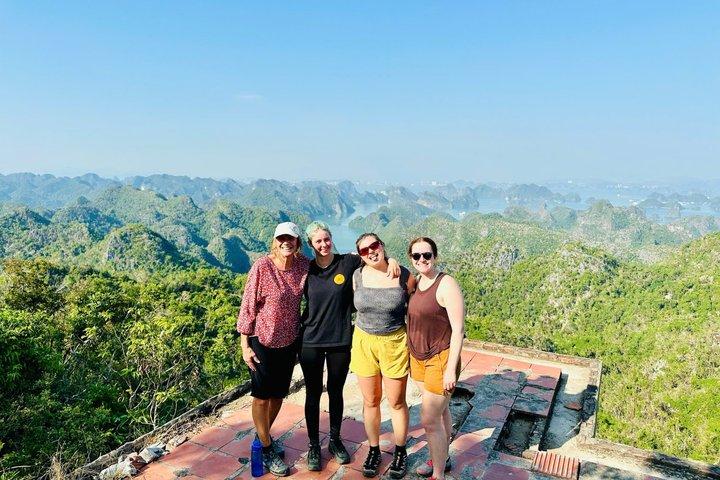 Van Catba: volledige dagtrekking Cat Ba Nationaal Park, Viet Hai