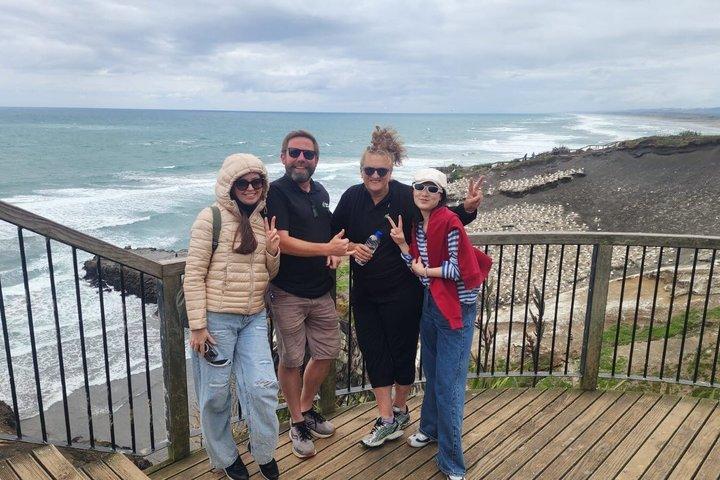 Auckland's Wild West Coast & Black Sand Beaches Tour inc Pranzo