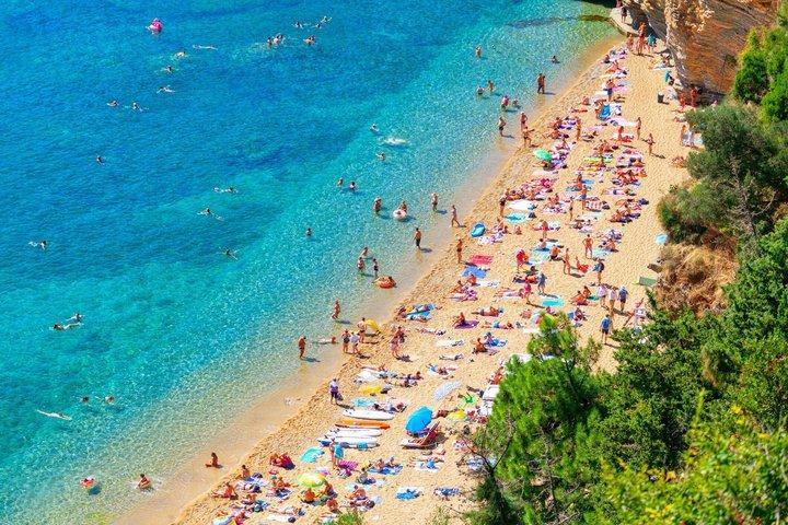 Durrës/Golem : Tagestour durch Montenegro, Budva und Sveti Stefan