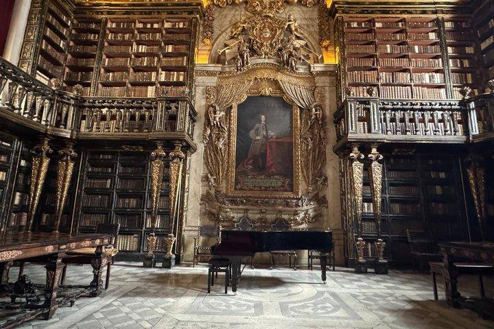 Excursión privada a la Universidad de Coímbra y Biblioteca con entradas