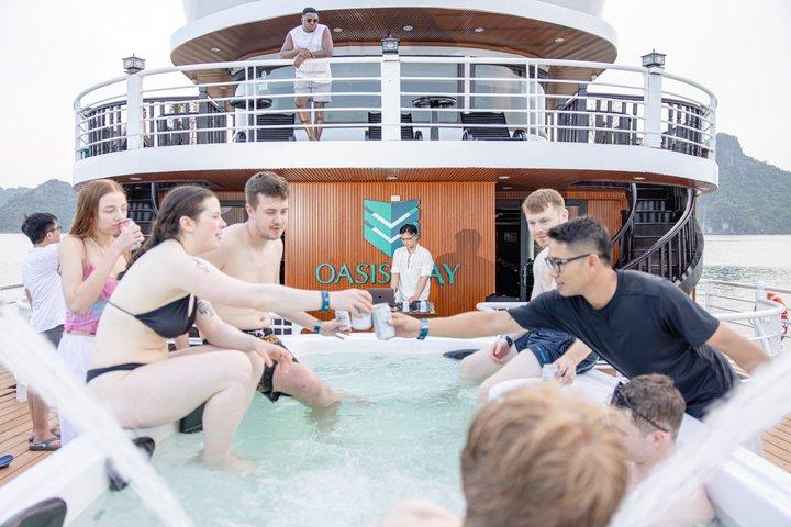 オアシスベイパーティークルーズ1泊2日-ハロン湾ツアー