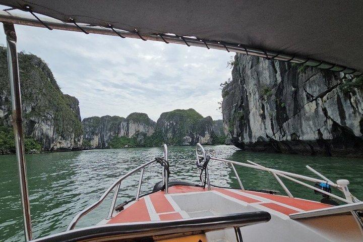 Signature Luxury Day Cruise til Ha Long Bay fra Hanoi