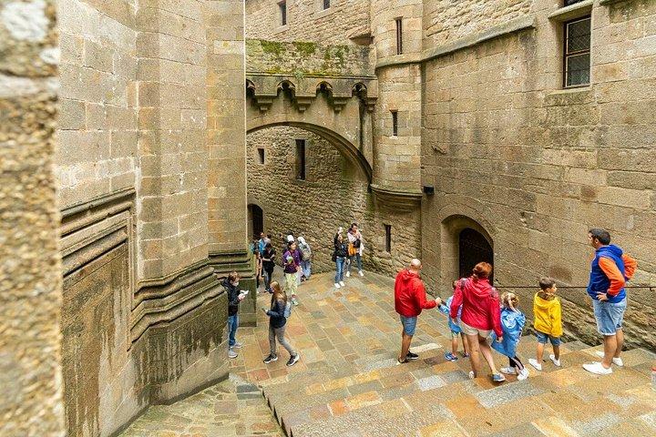 Dagstur till Mont Saint Michel från Paris med Engelska Speaking Guide