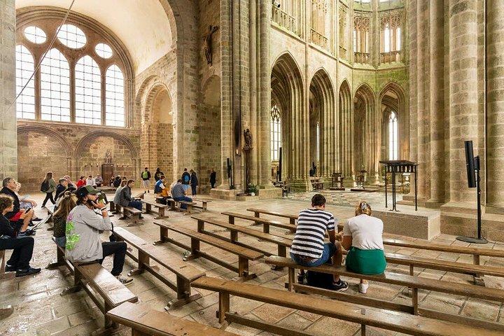 Dagstur till Mont Saint Michel från Paris med Engelska Speaking Guide