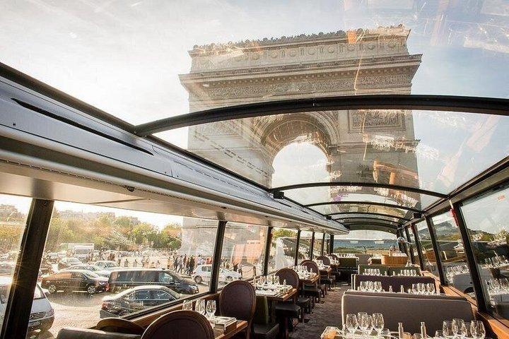 パリの高級グルメ・ダイニングバス体験「Bustronome Paris」