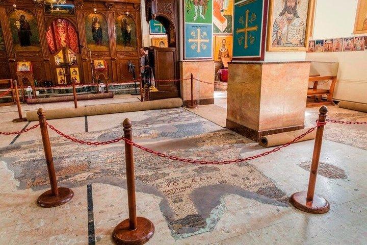 Excursão de um dia Madaba, Monte Nebo e Mar Morto de Amã