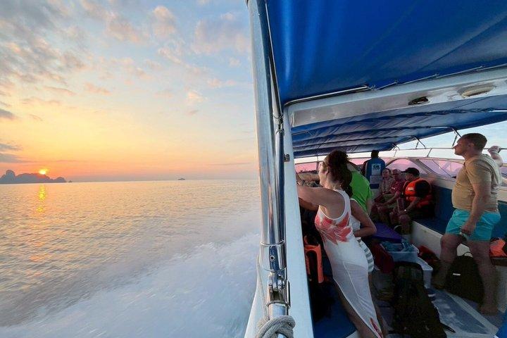 Early Bird Trip Phi Phi + Aussichtspunkt–Premium Speedboat ab Krabi