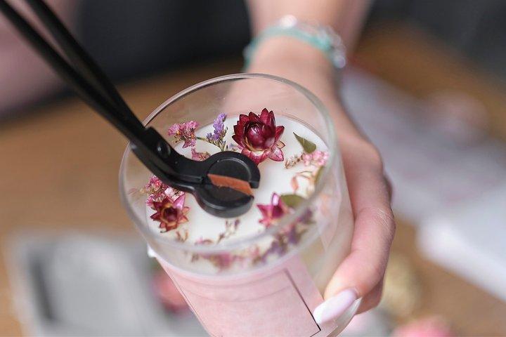 DIY Candle Making Class em uma cervejaria local em Charleston