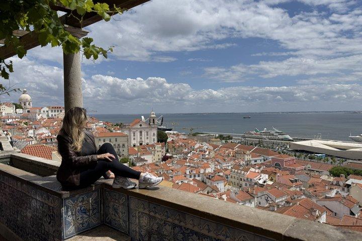 Discover Lisbon Secrets by Tuk Tuk around 7 Hills and Belém Coast