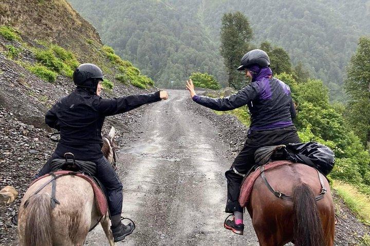 Reiten in der Pankisi-Schlucht ab Tiflis mit Kist-Abendessen