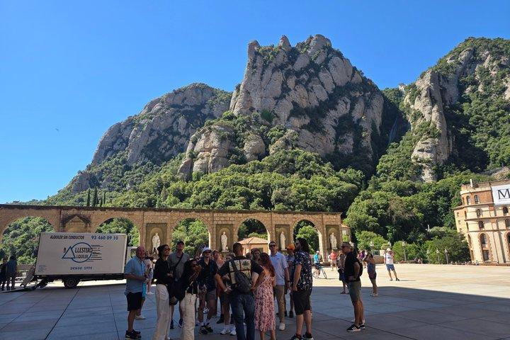 Halbtägige Tour durch Montserrat mit Basilika und schwarzer Madonna