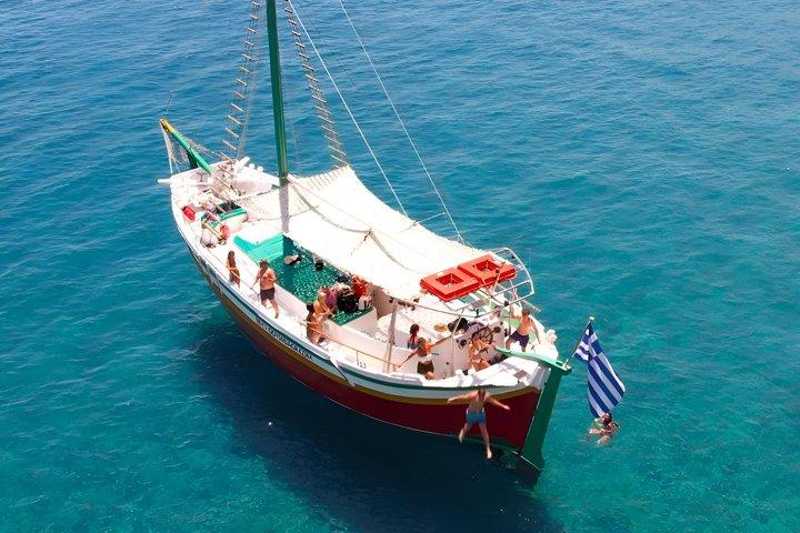 Faliraki : Traditionele bootcruise & zwemstops