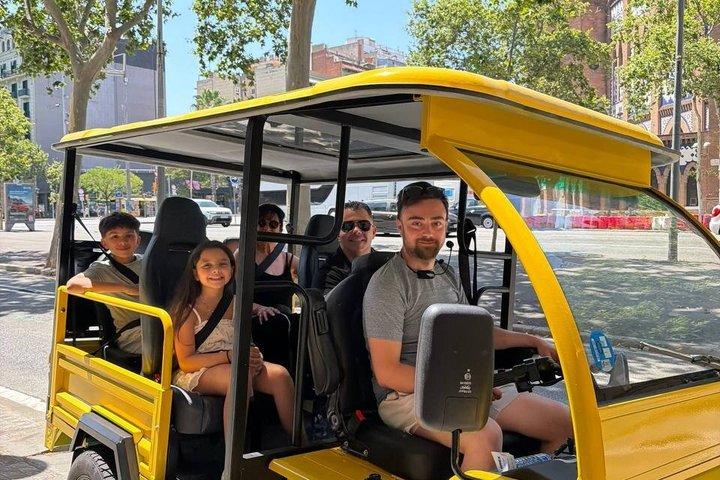 Découvrez Barcelone avec le Private Tuk Tuk Tour