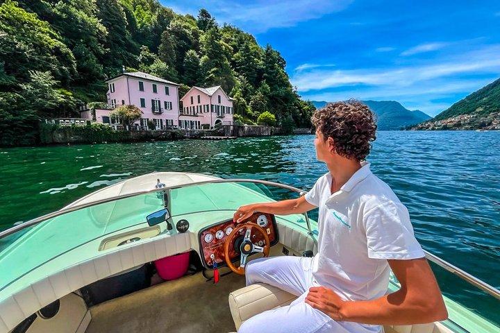 Paseo en barco por el lago de Como con una embarcación emblemática y de lujo.