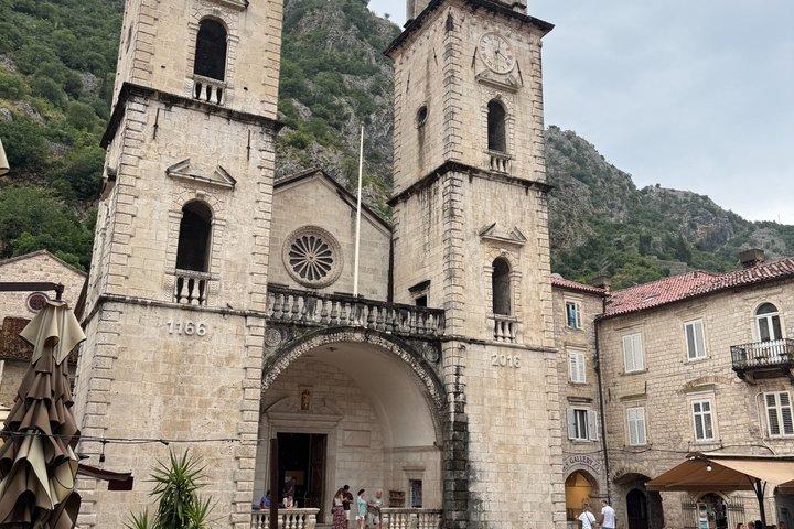 Privat transfer från Mostar till Kotor