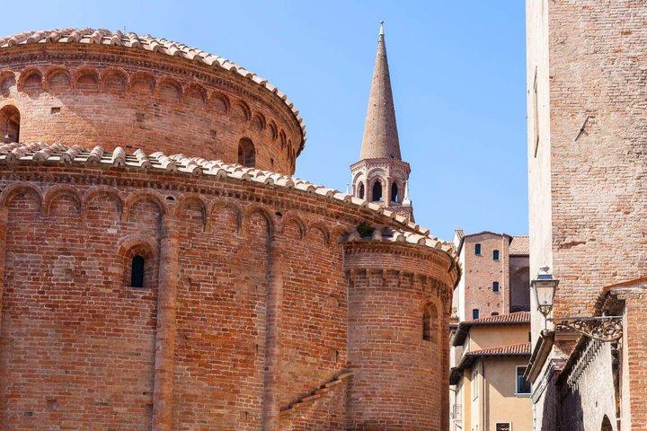 Hello Mantua: Privat 2 - En timers indledende byvandring med lokal Vejleder
