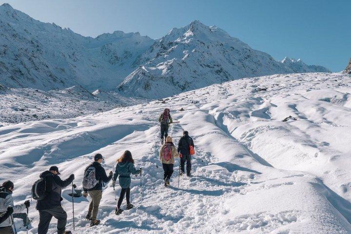 Mt Cook Small Group Tour & Heli Hike Combo vanuit Queenstown
