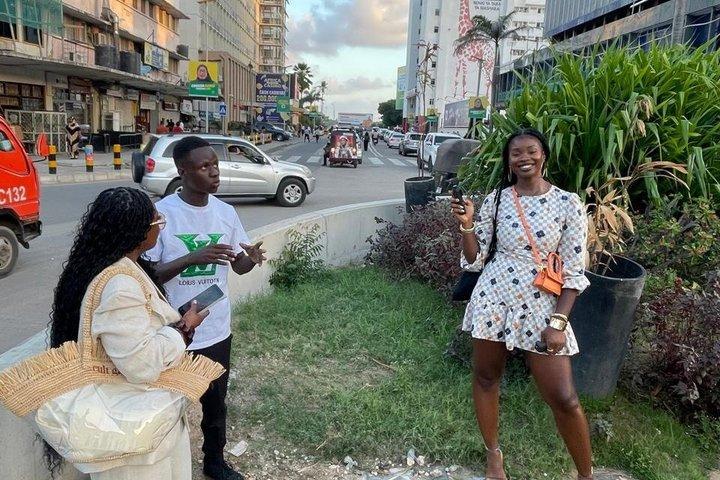 Dar es Salaam Stadtrundfahrt & 360 Grad umlaufendes Speiseerlebnis