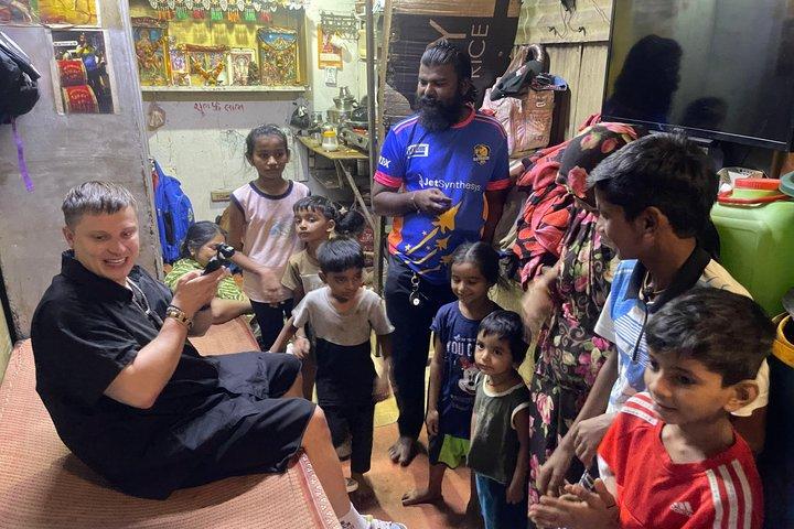 Mumbai 3 - in - 1 Tour : Slum + Dhobi Ghat + Dabbawalla