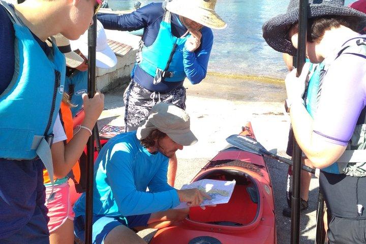 Bits of History - Excursion d'une demi-journée en kayak avec délice du vin