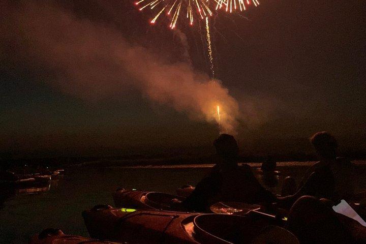 Sunset e Fireworks Kayak Guided Tour