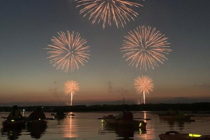 Sunset e Fireworks Kayak Guided Tour