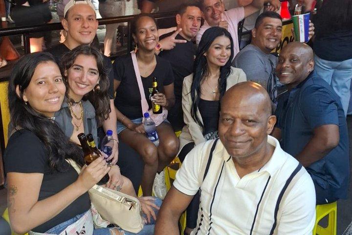 Venerdì di salsa in Calle del Sabor + Giro dei bar a Cali