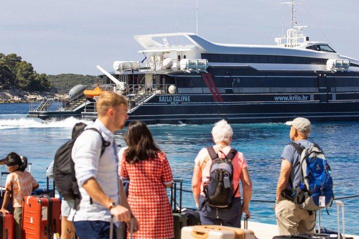 Biglietti Tra Spalato e Hvar
