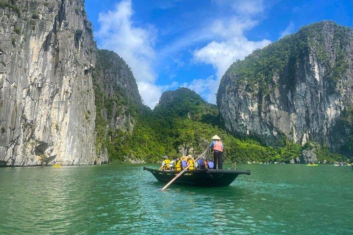 5 - Star Ha Long Bay Day Cruise : Jacuzzi, Kayak & Merveilles panoramiques