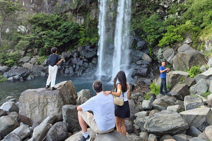Jeju UNESCO South and East Highlights 2 Days Combo Tour