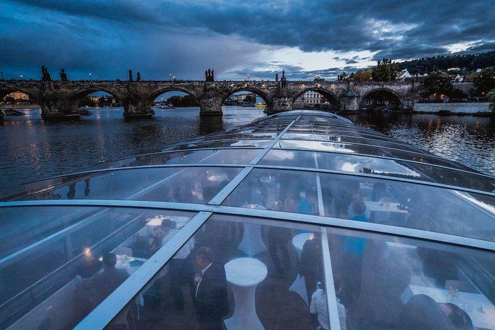 Praga Crystal Dinner : 3 - Hora de cruzeiro panorâmico de vidro