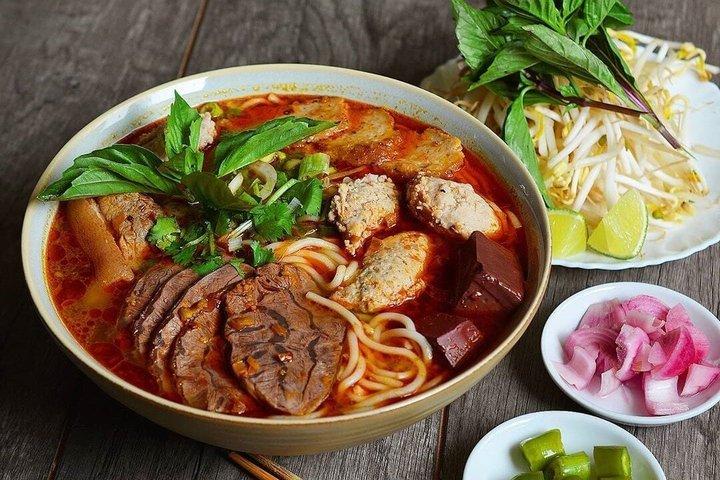 Da Nang Michelin Street Foods & 5 degustazioni di birra artigianale in moto