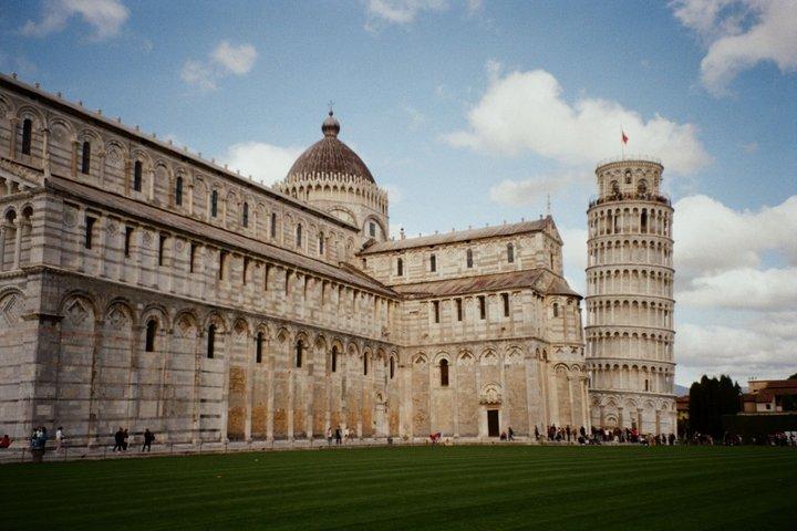 Pisa självguidad stadsvandringstur och skattjakt