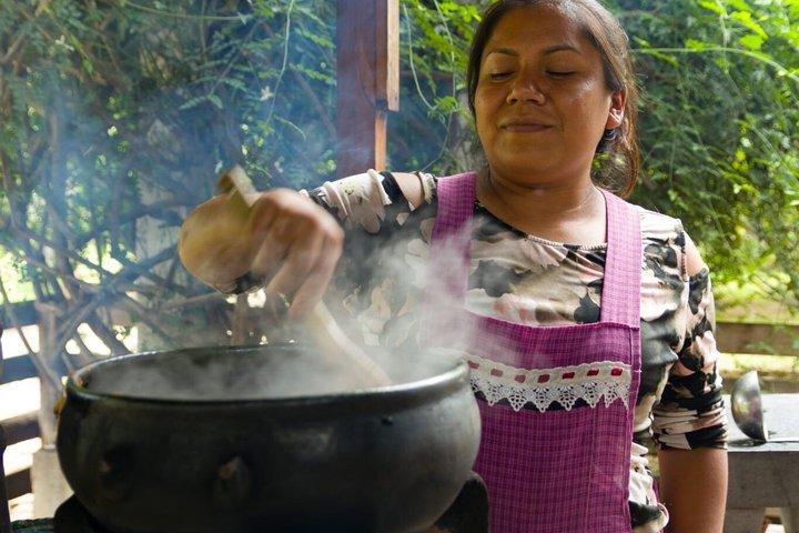 Cocina de Oaxaca : clase de mole & tortilla, tour por el mercado & mezcalitas
