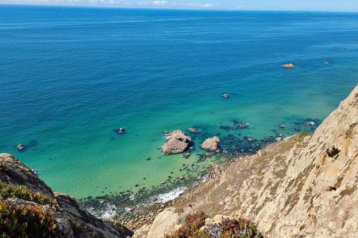 Sintra-Cascais most complete tour 10h First to Pena Palace