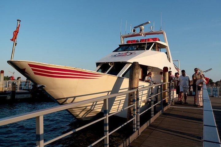 Sunset Lagoon Cruise with Venetian Aperitif & Music