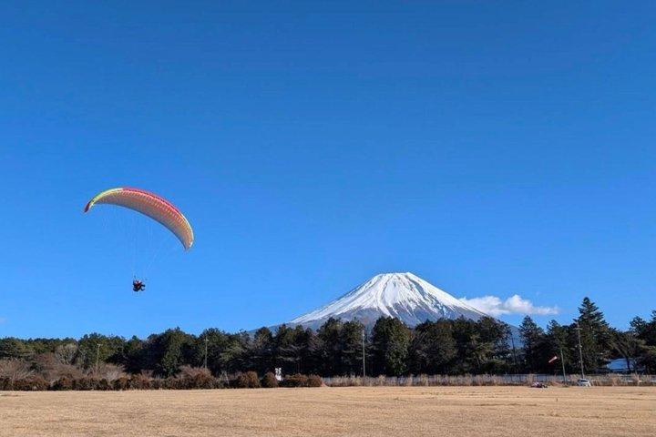 Tokyo: Mount Fuji Paragliding Experience With English Instructor