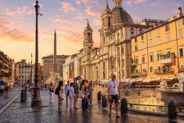 Wandeltocht door de Trevifontein in Rome