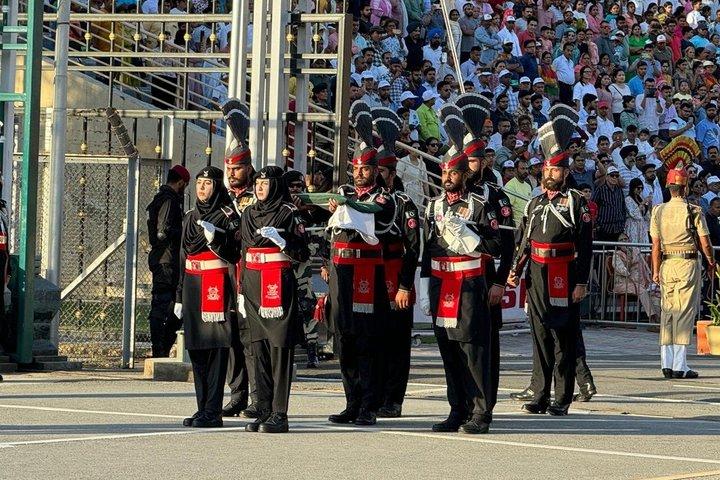 Private Wagah Border Flag Ceremony og Shalimar Gardens Tour