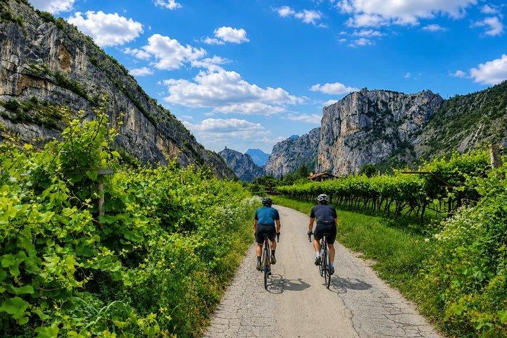 Riva del Garda E-Bike Tour between Varon Arco and Sarca